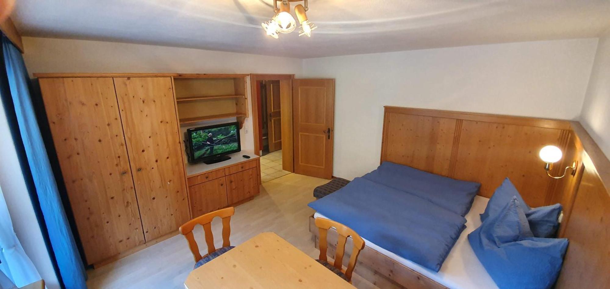 Pension Appartements Via Claudia Lermoos Szoba fotó