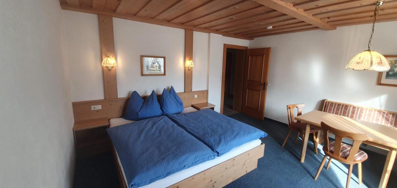 Pension Appartements Via Claudia Lermoos Kültér fotó