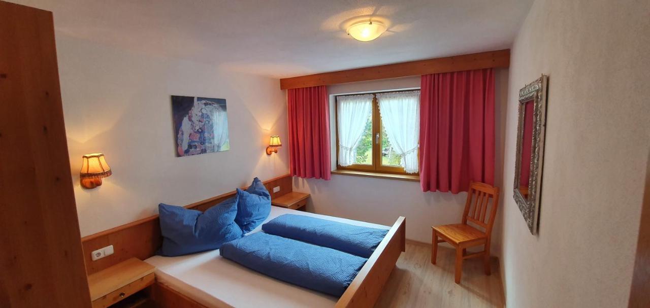 Pension Appartements Via Claudia Lermoos Kültér fotó