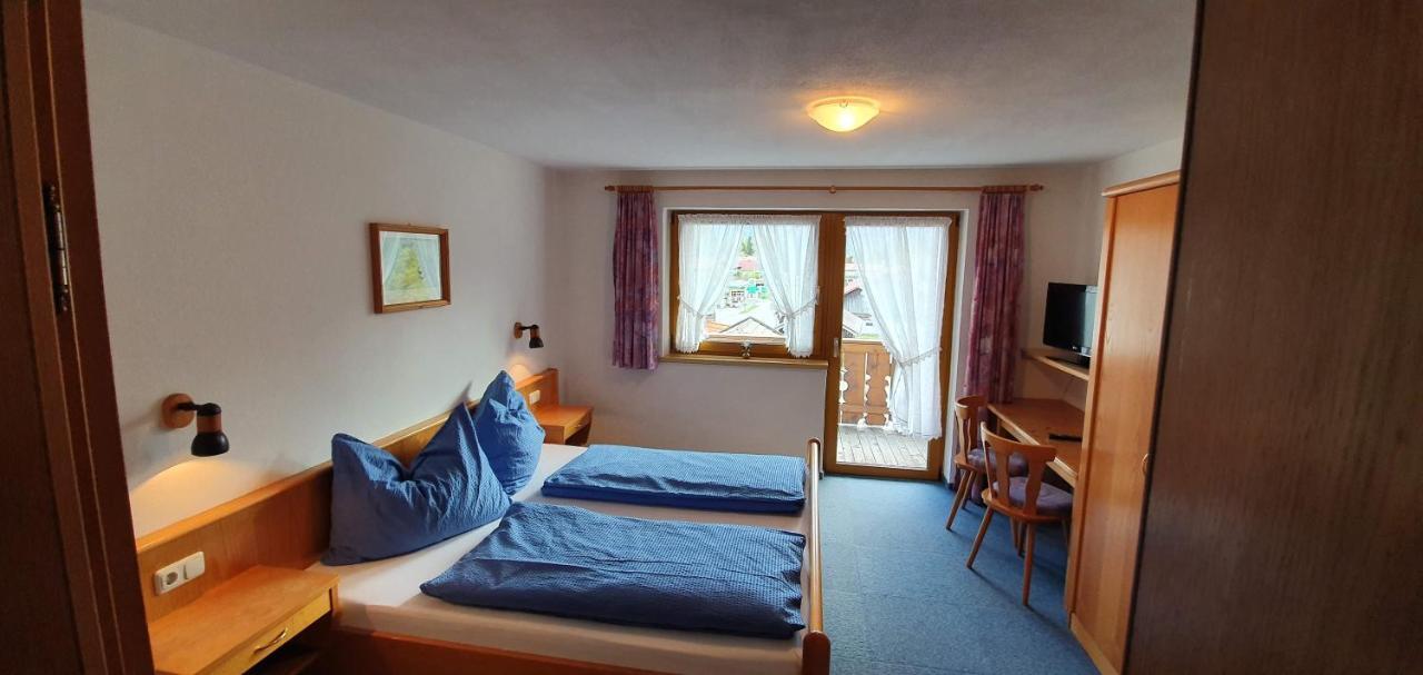 Pension Appartements Via Claudia Lermoos Kültér fotó
